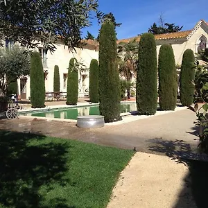 https://domaine-de-la-fosse.fr-provencehotel.com